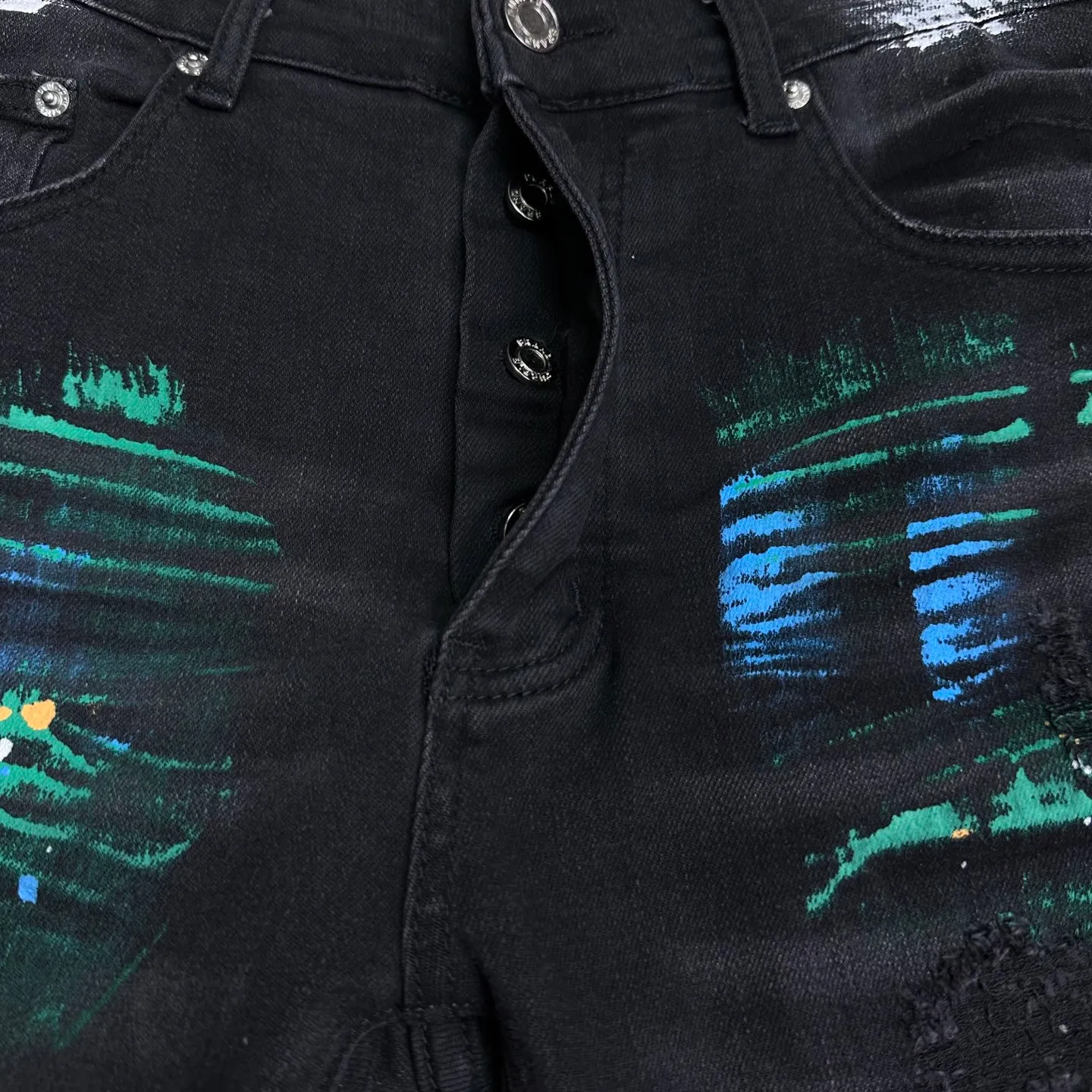 PURPLE BRAND 2026 New Arrival splash-ink hand-painted frayed couples style washed stretch jeans High version High version Top ceiling Quality Styles with different washed textures are very friendly to people with thin legs and thick legs. The straight and slim version is very flattering to the leg shape. Moderate length that never goes out of style, easy to match with casually, basic styling for various styles, a must-have in the wardrobe! The fabric is stiff but also makes the upper body soft without losing texture. The washing process is even more perfect. It is a must-have item for everyone! ! ! Washed wheat, hang tag, pants label, three labels complete Color: Black Size: 28, 30, 32, 34, 36 (five sizes)